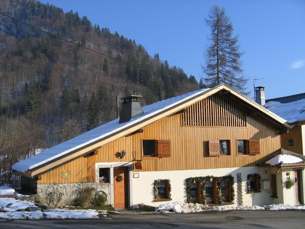 Gite Des Moulins Samoëns Dış mekan fotoğraf