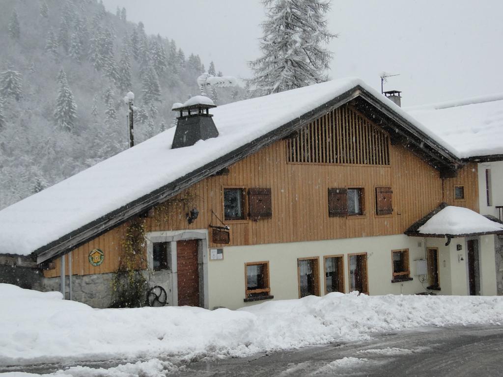Gite Des Moulins Samoëns Dış mekan fotoğraf